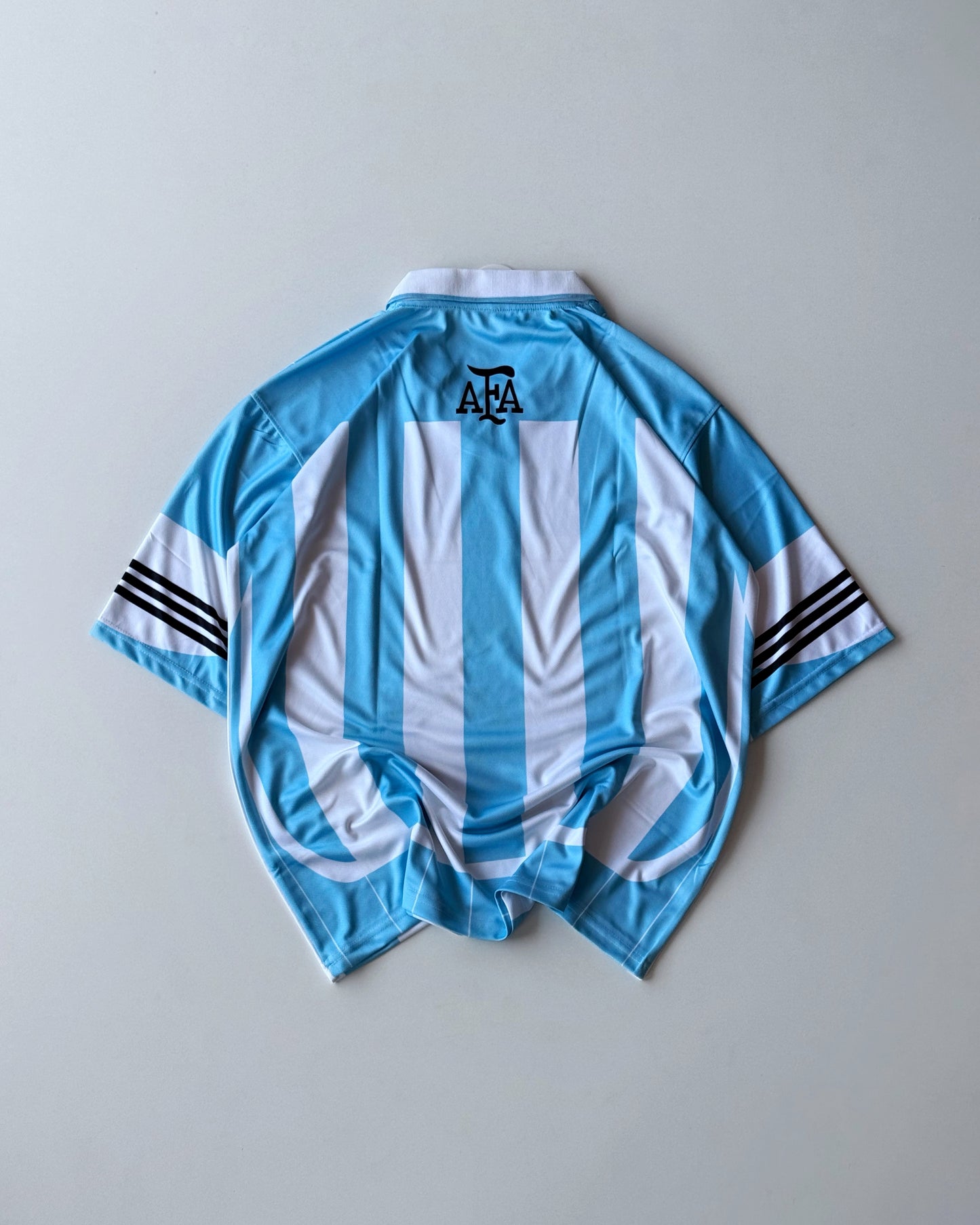 ARGENTINA NO.19 LEGACY EDITION (oversized)