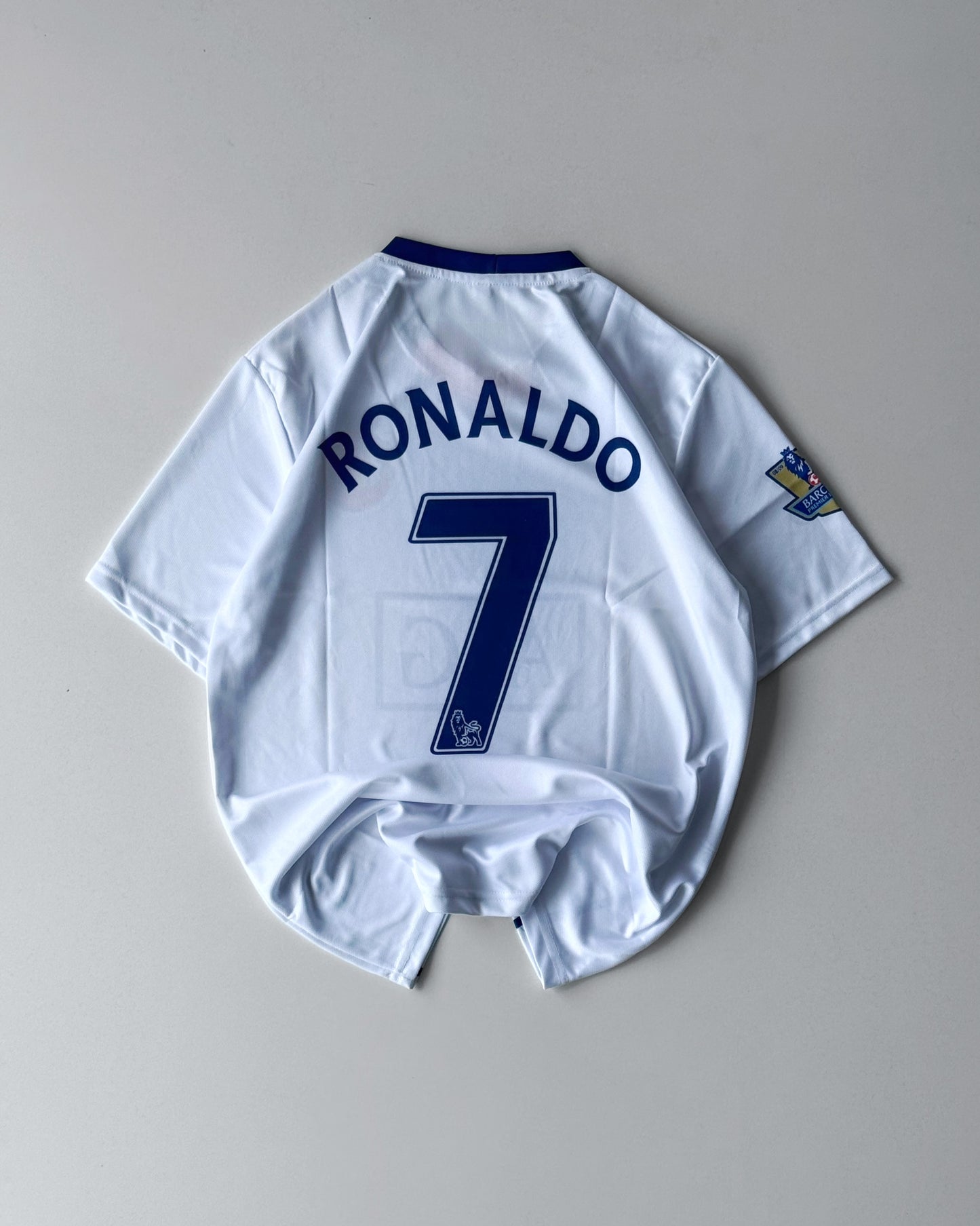 MANCHESTER UNITED RONALDO AIG RETRO AWAY KIT