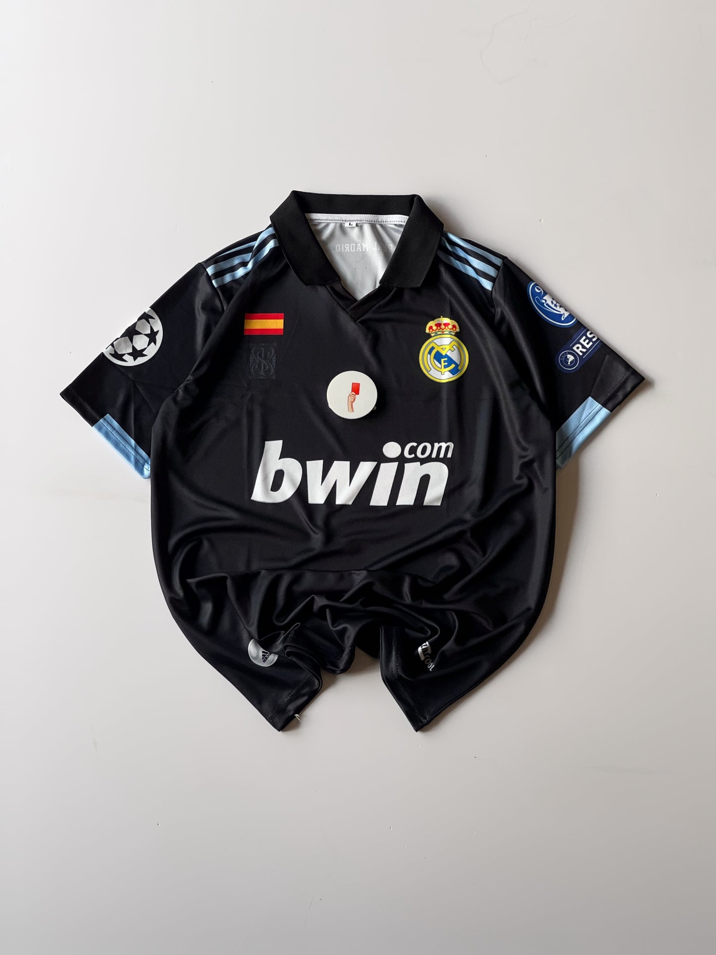 Real Madrid Kaka Retro Jersey - Iconic #8