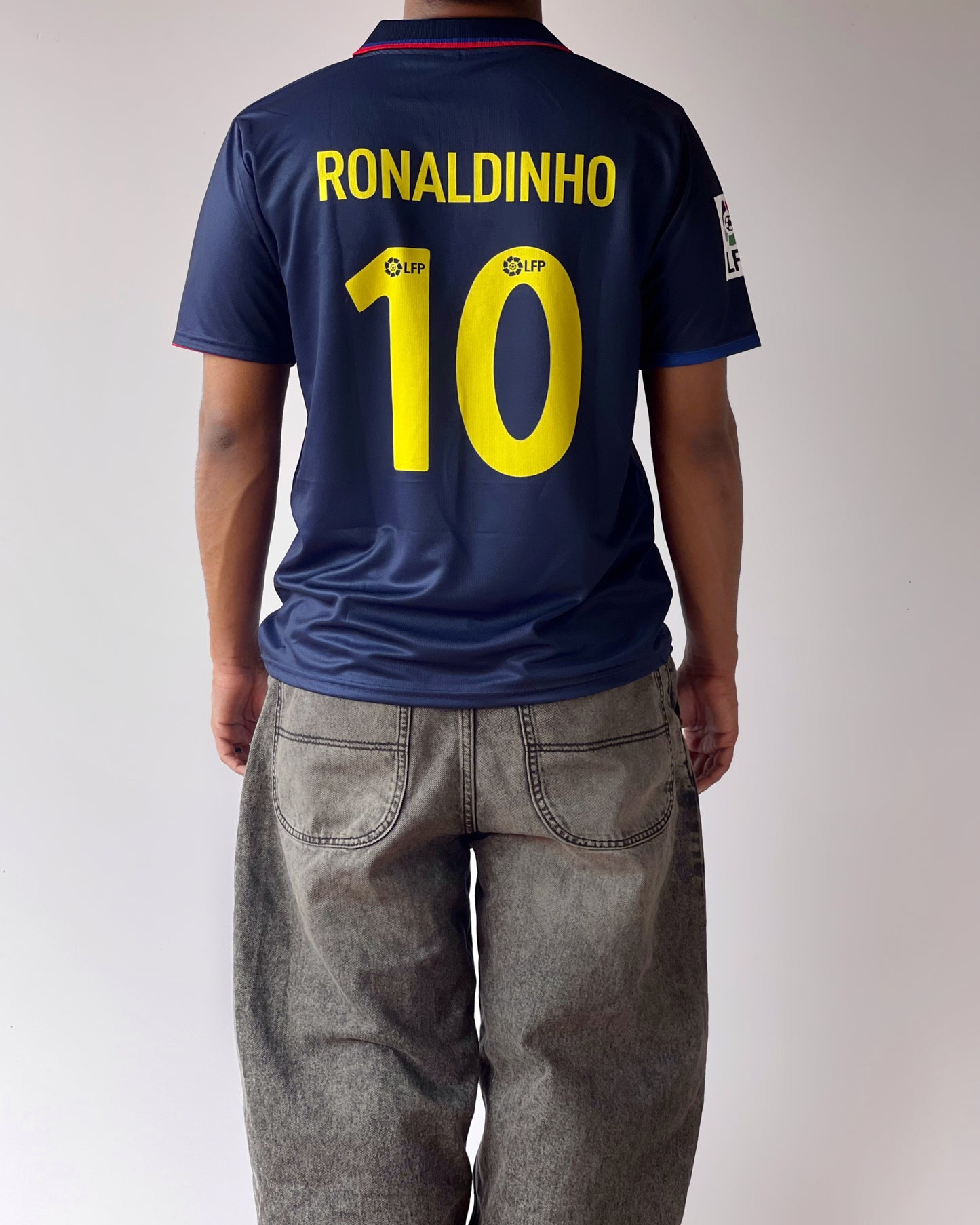Retro Barca Ronaldinho Fan Jersey