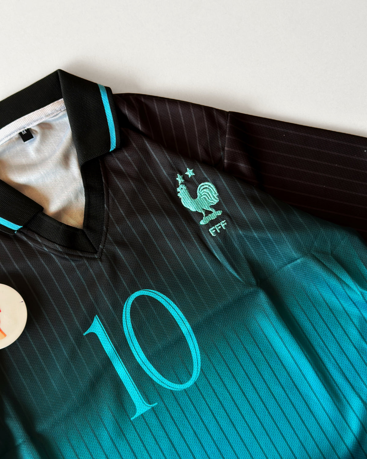 VINTAGE-STYLE FRANCE FADE JERSEY – MBAPPÉ 10 (Embroidery)