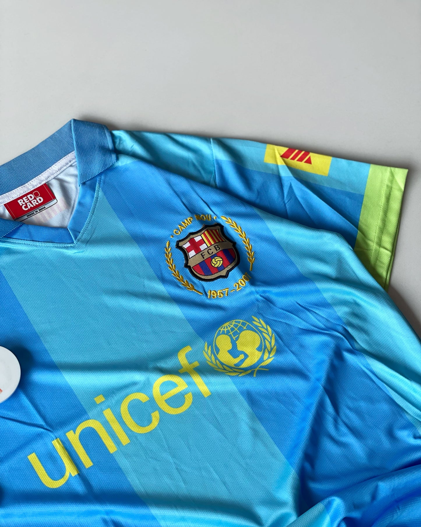 BARCELONA MESSI RETRO AWAY 19 KIT (embroidery)
