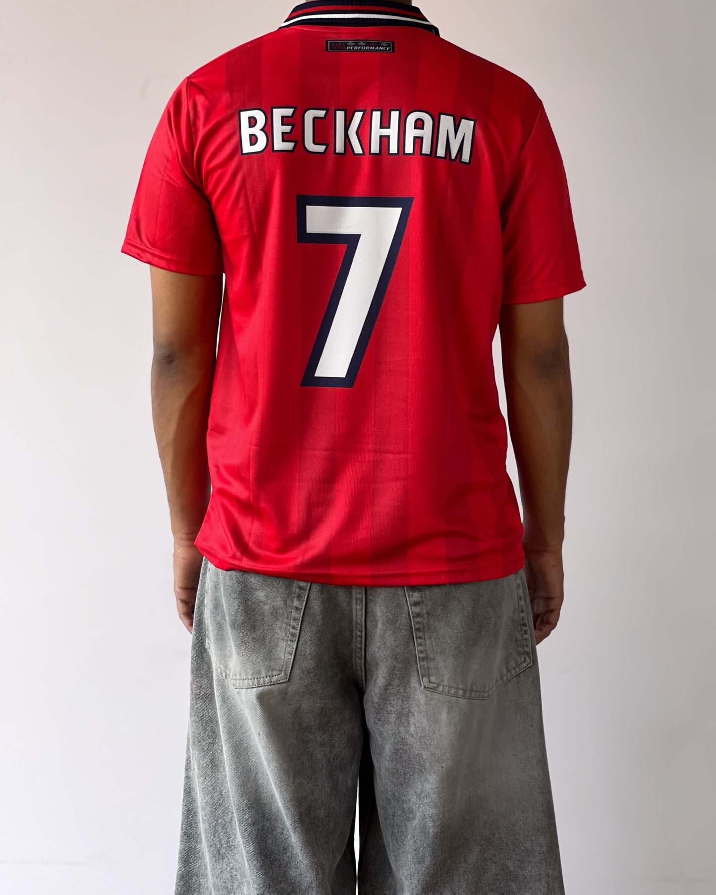 RETRO BECKHAM ENGLAND AWAY JERSEY