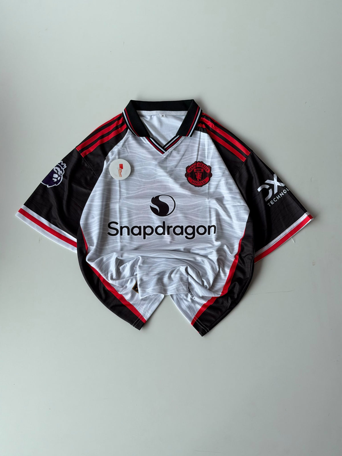 MANCHESTER UNITED ROONEY RETRO SPECIAL EDITION KIT