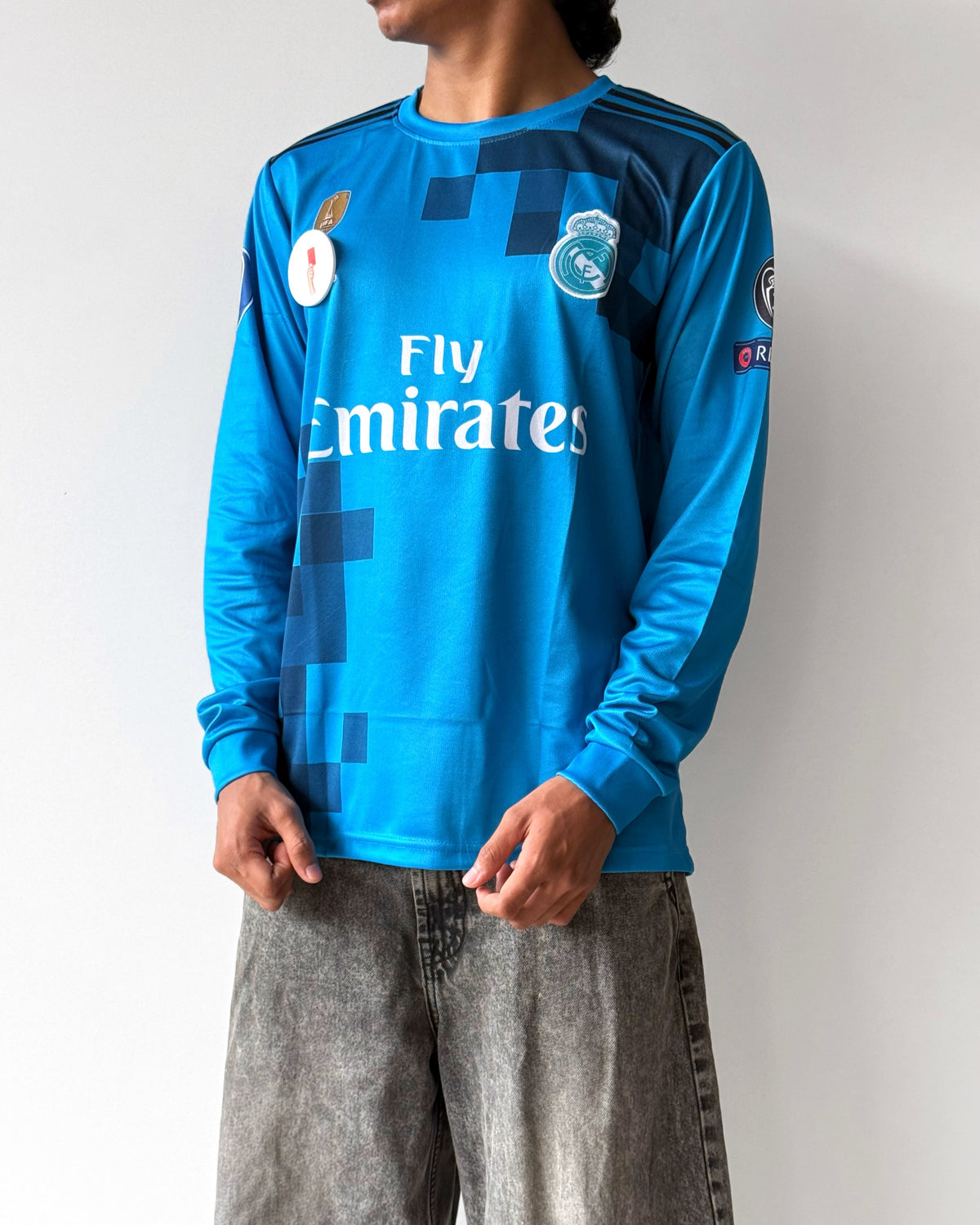 REAL MADRID RONALDO 2017/18 THIRD KIT Fullsleeve embroidery