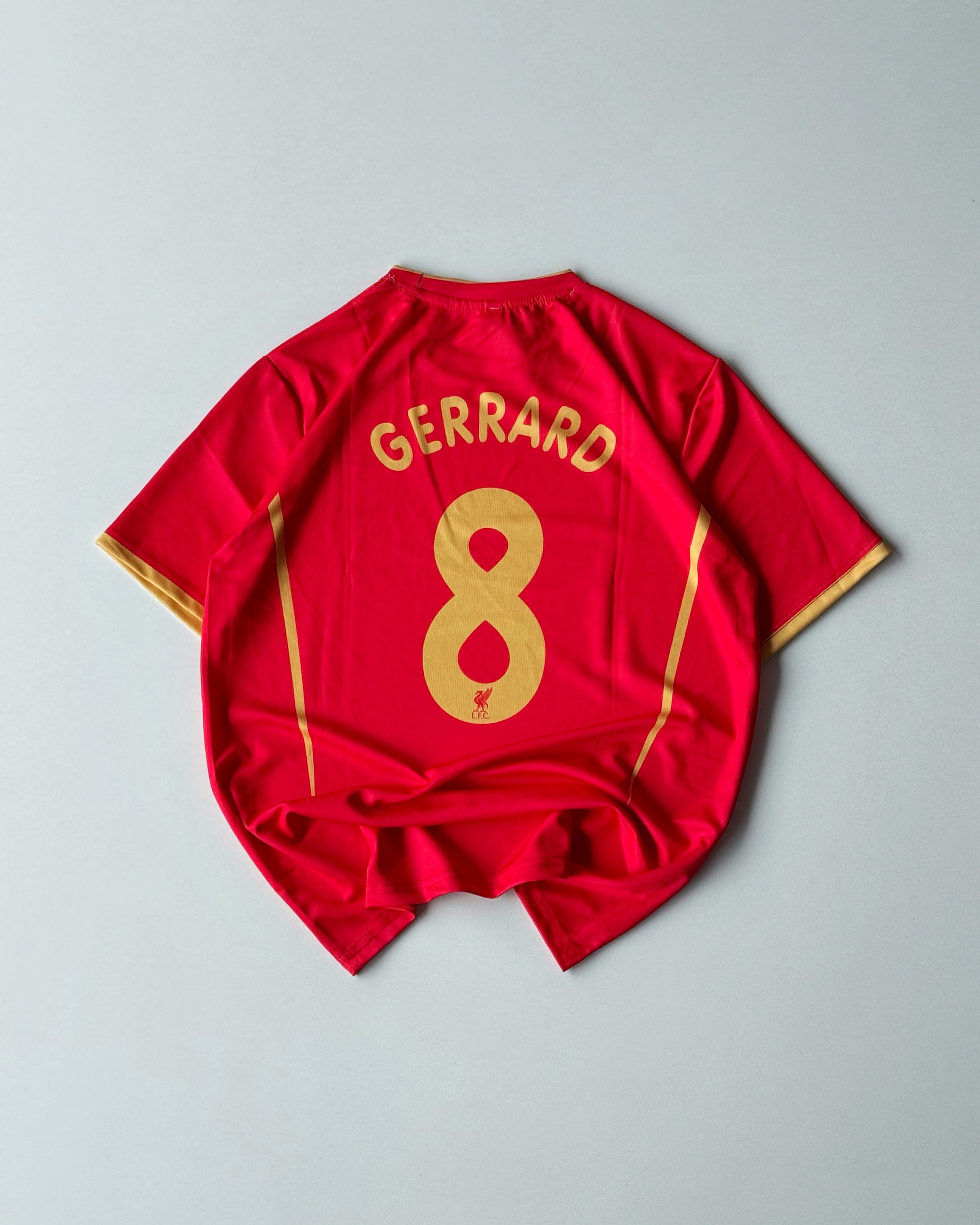 GERRARD 8 RETRO LIVERPOOL HOME KIT