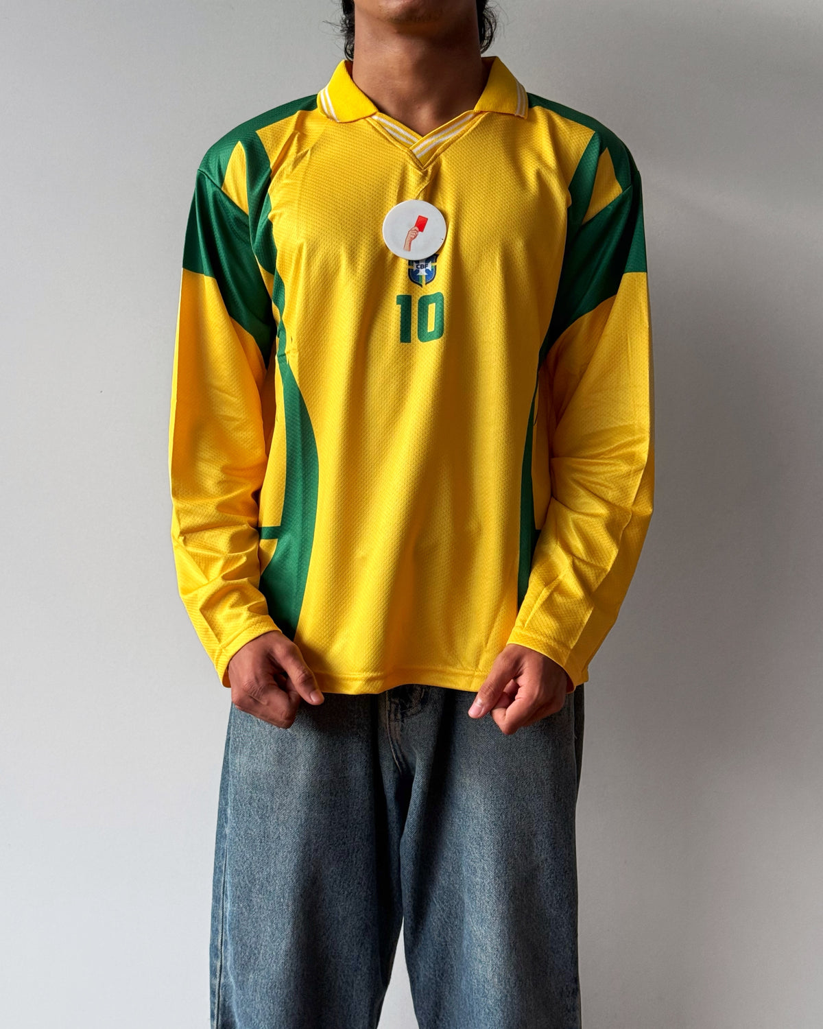 PREMIUM- BRAZIL RETRO GOLD EDITION KIT NEYMAR (Full sleeve)