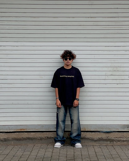 Black five sleeve t shirt
