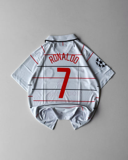 RONALDO UNITED AWAY WHITE RETRO VODAFONE KIT (embroidered)