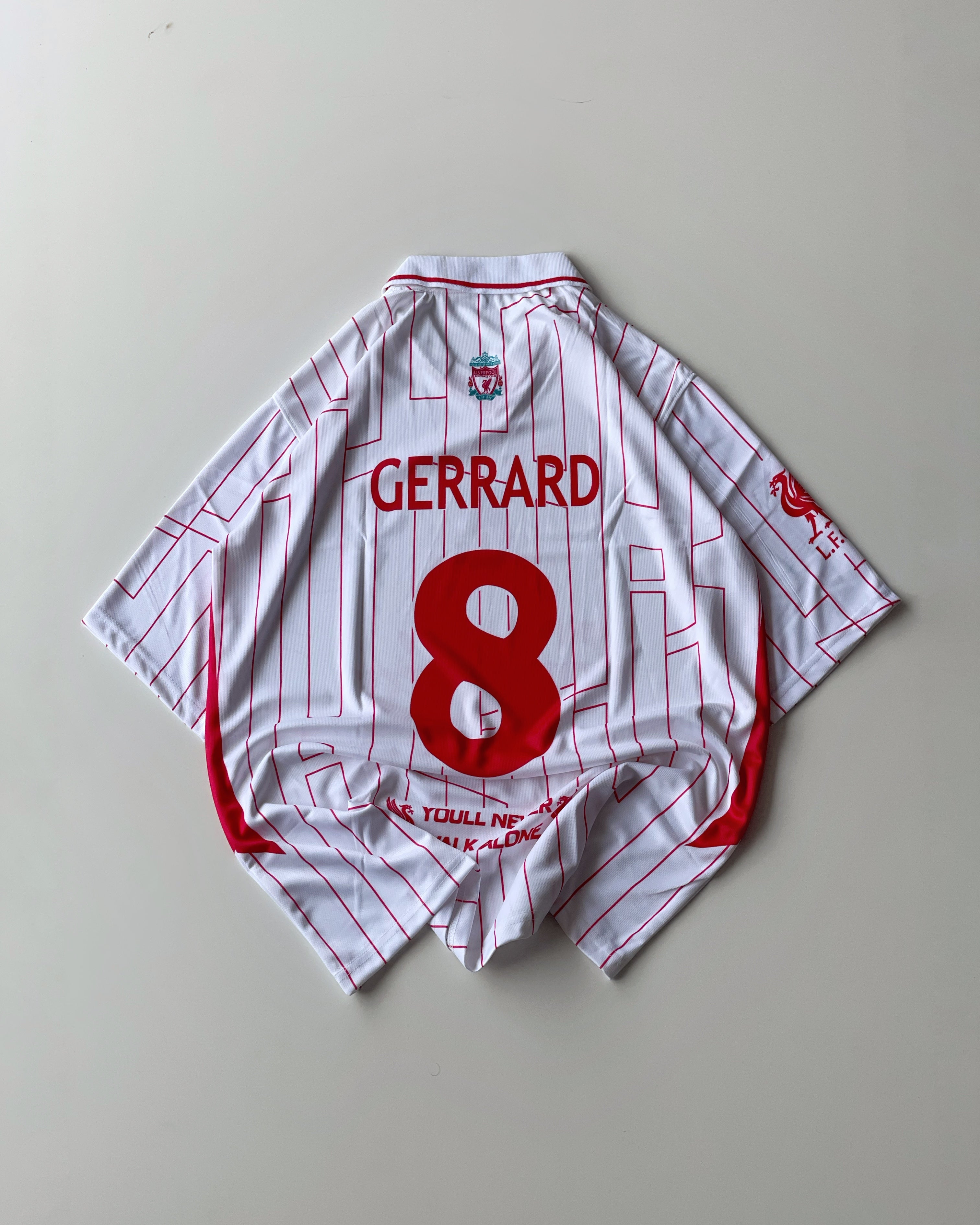 GERRARD LIVERPOOL WHITE AWAY RETRO KIT (oversized)