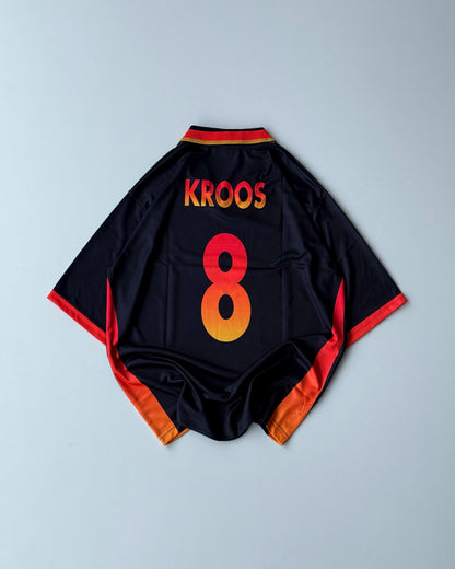 TONI KROOS GERMANY RETRO BLACK EDITION (Oversized)
