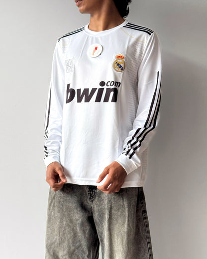 REAL MADRID RONALDO 2014 RETRO HOME KIT Fullsleeve embroidery