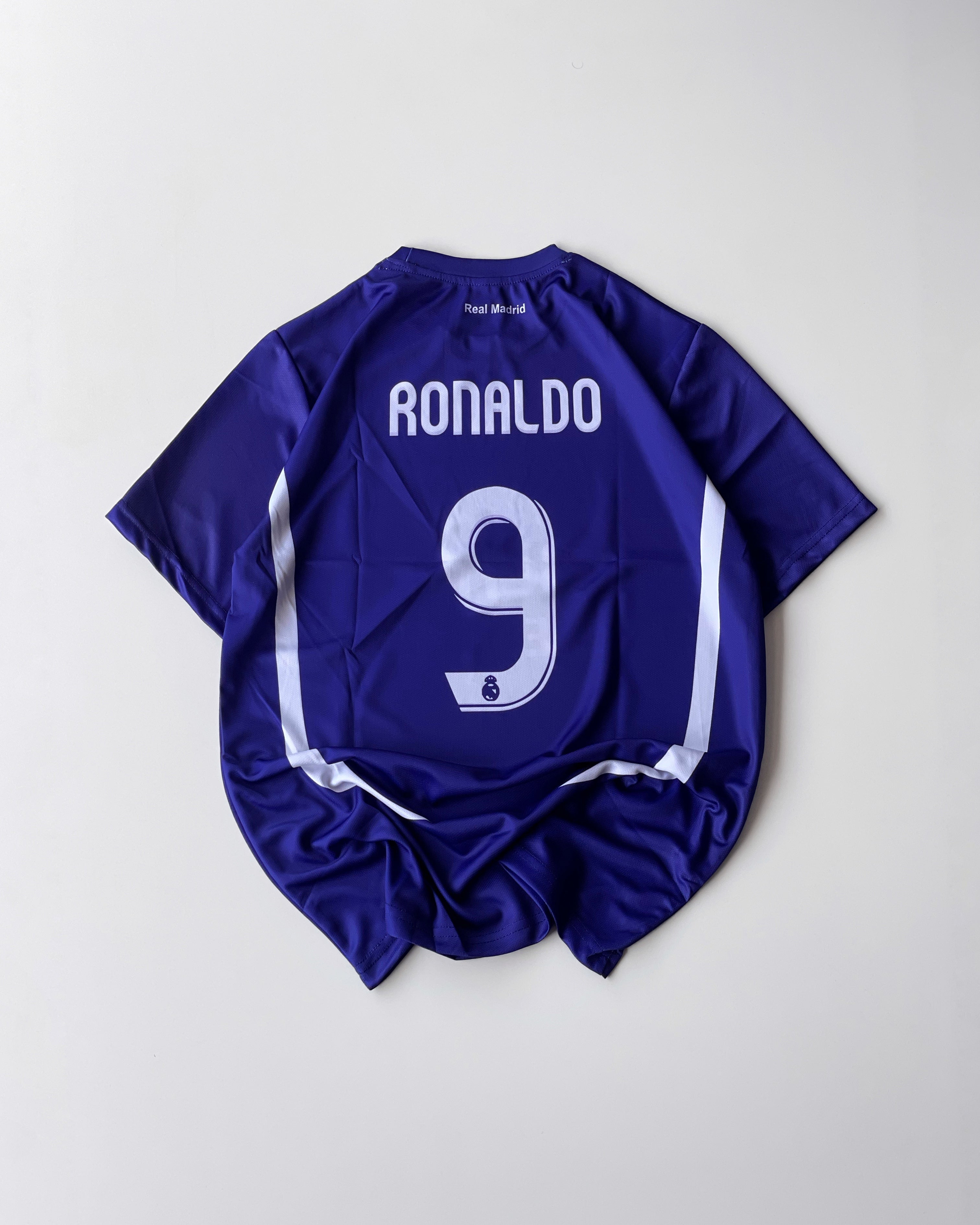 REAL MADRID RONALDO NAZARIO RETRO AWAY KIT
