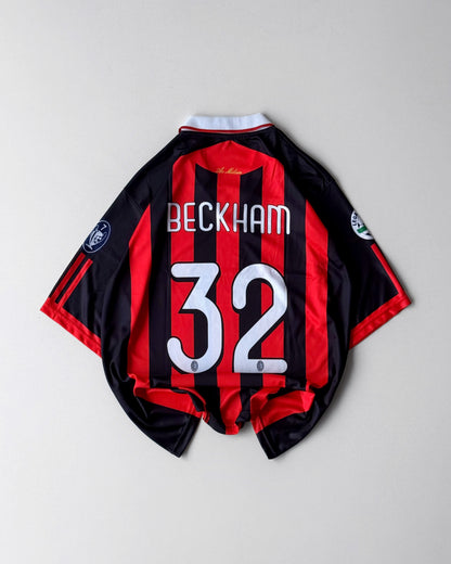 AC MILAN BECKHAM RETRO HOME KIT #32 (Oversized)