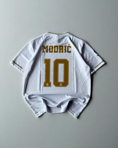 REAL MADRID MODRIC RETRO HOME KIT 2014