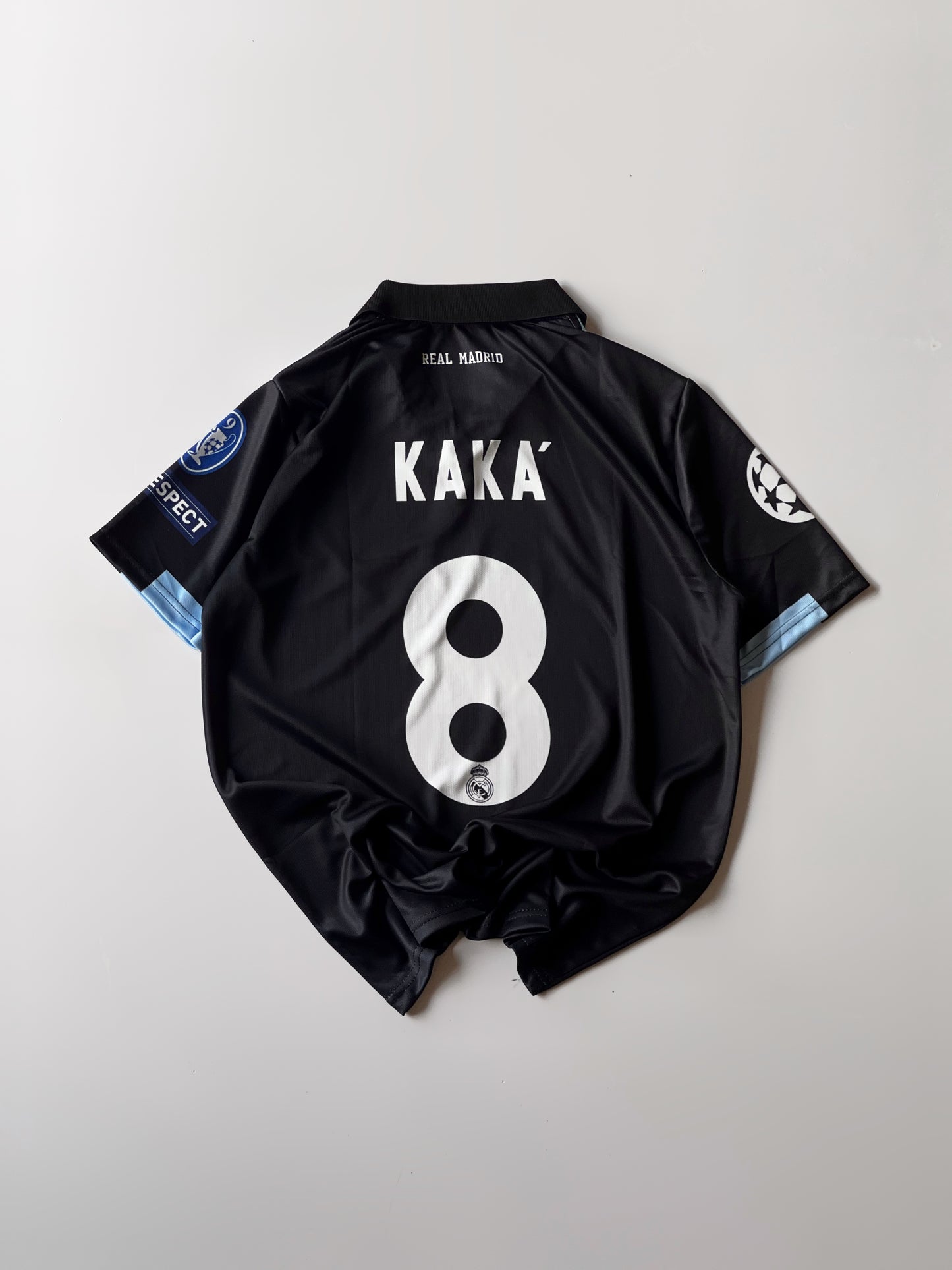 Real Madrid Kaka Retro Jersey - Iconic #8