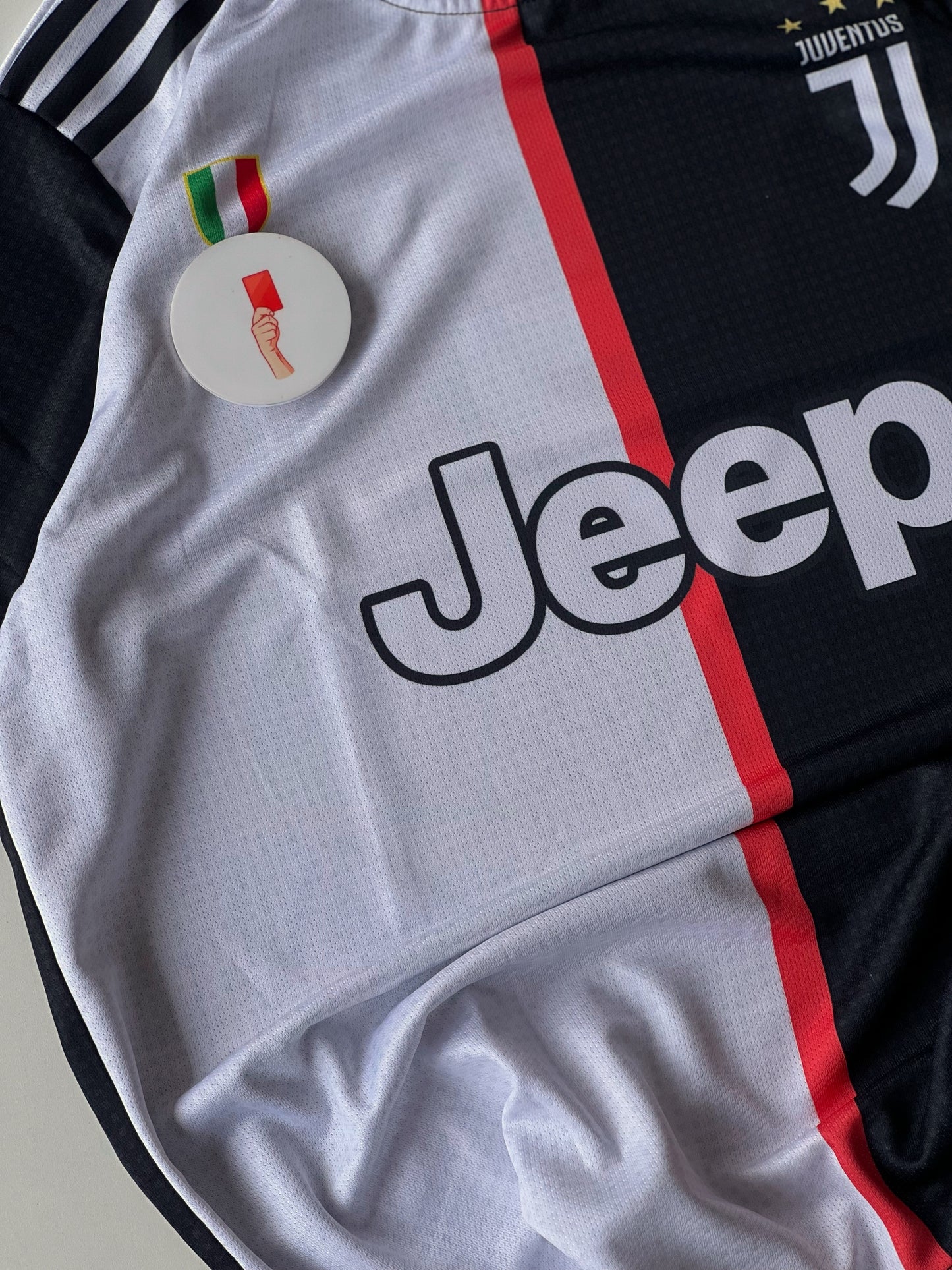 Retro Juventus Ronaldo Fan Jersey – Iconic Half & Half