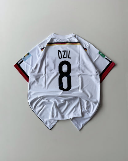 GERMANY OZIL 2018 WORLD CUP RETRO (embroidery)