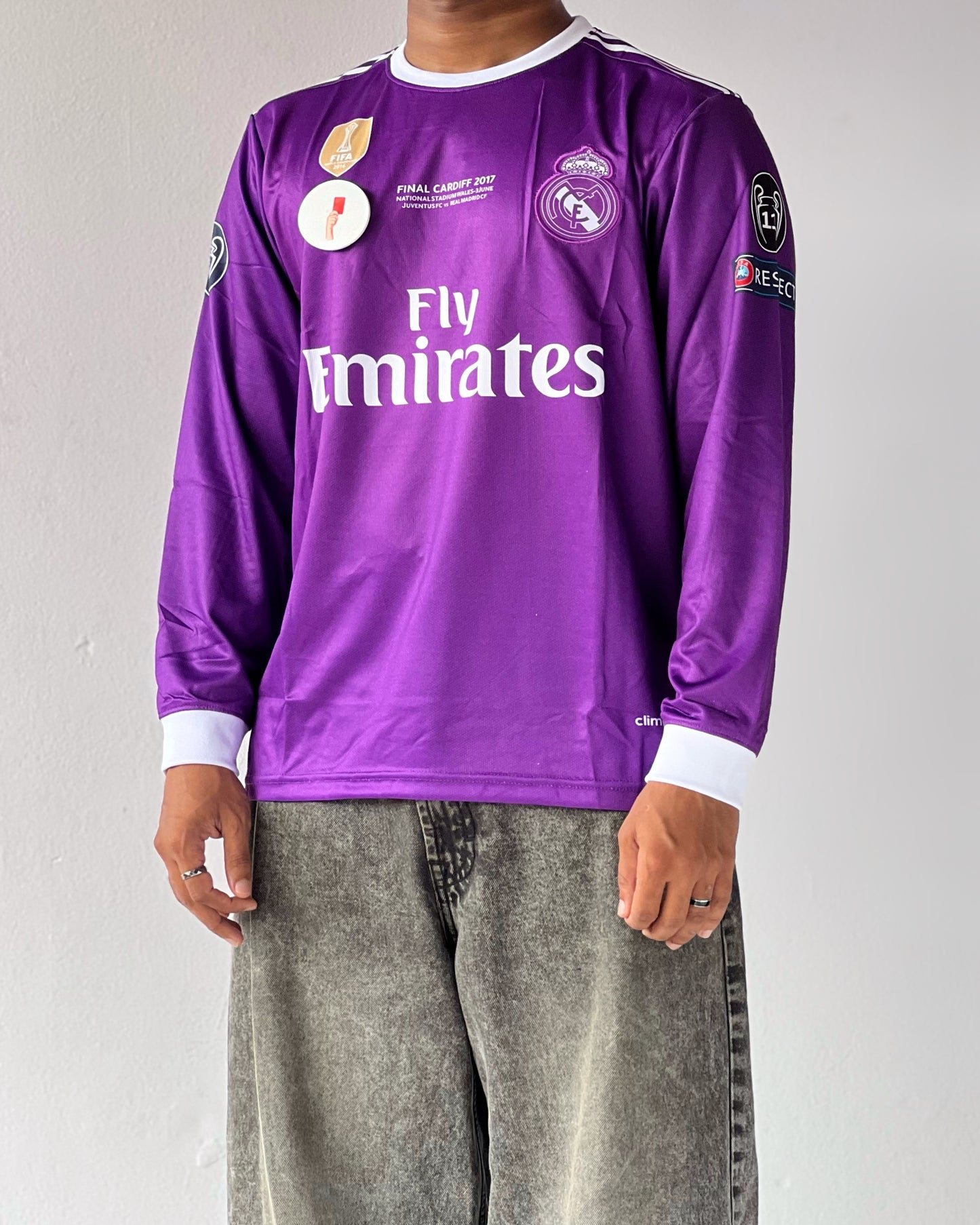 RONALDO REAL MADRID 2017/18 kit (Full sleeve Embroidery)
