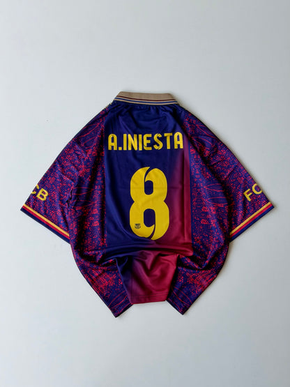 BARCELONA A.INIESTA RETRO SPECIAL EDITION KIT oversized