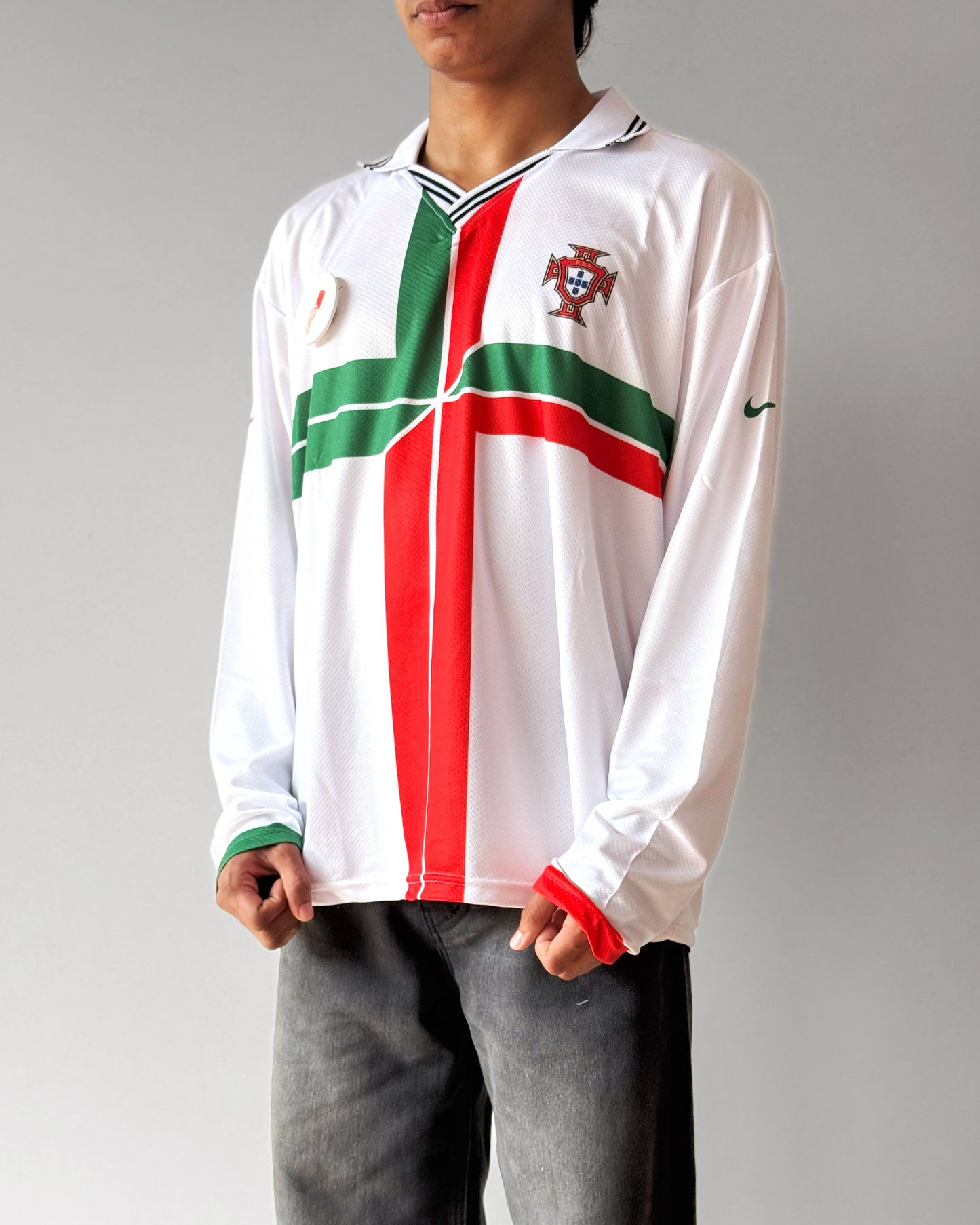 PREMIUM PORTUGAL AWAY RONALDO RETRO KIT (Full sleeve)