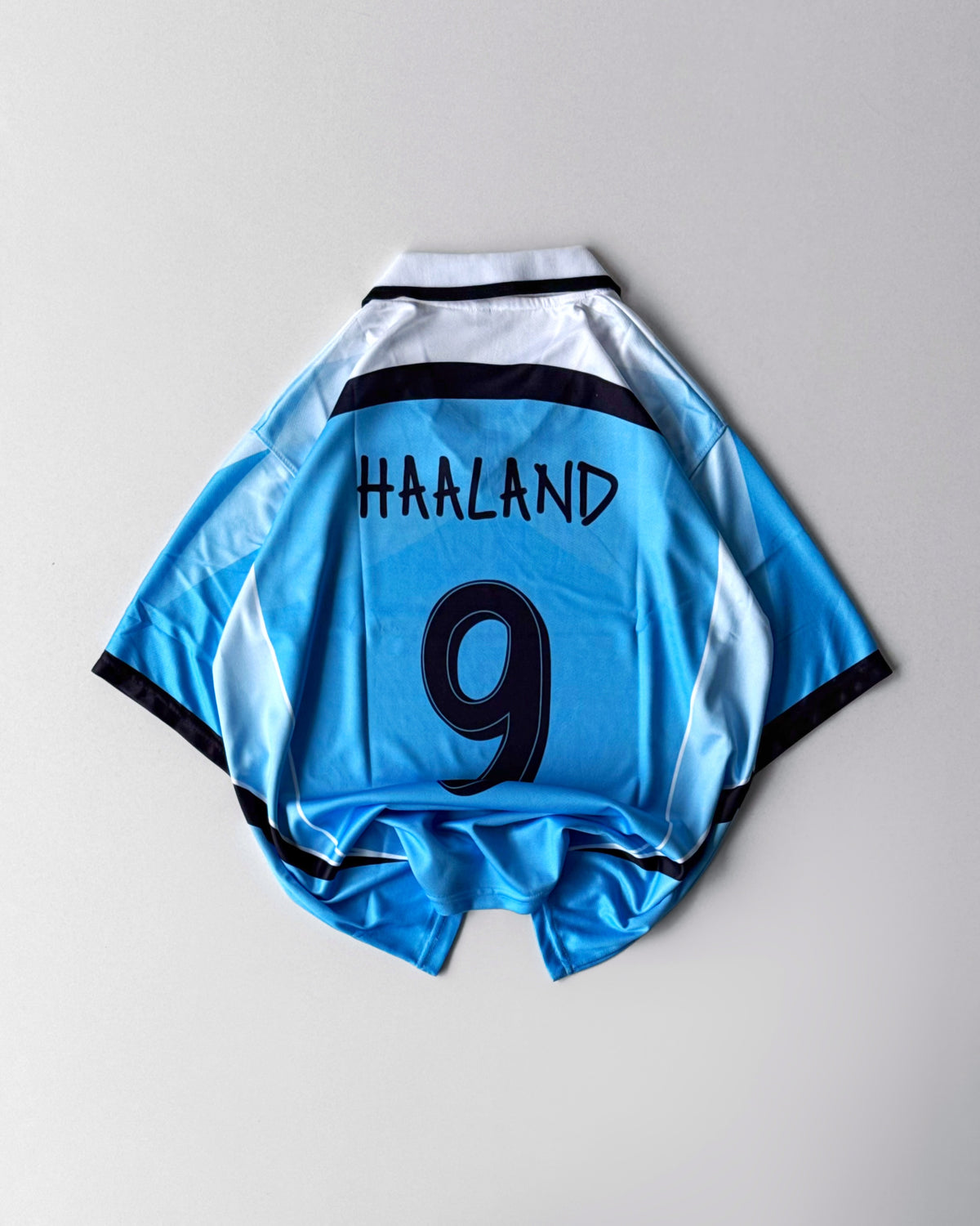 MANCHESTER CITY HAALAND RETRO HOME KIT oversized