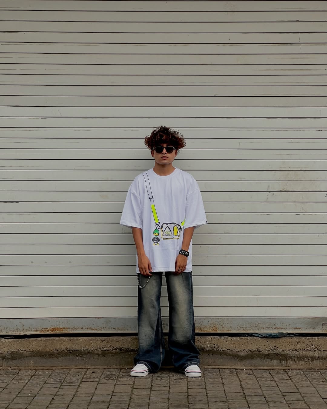 White t shirt