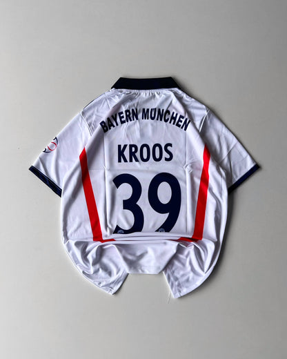 TONI KROOS BAYERN MUNICH RETRO AWAY EDITION