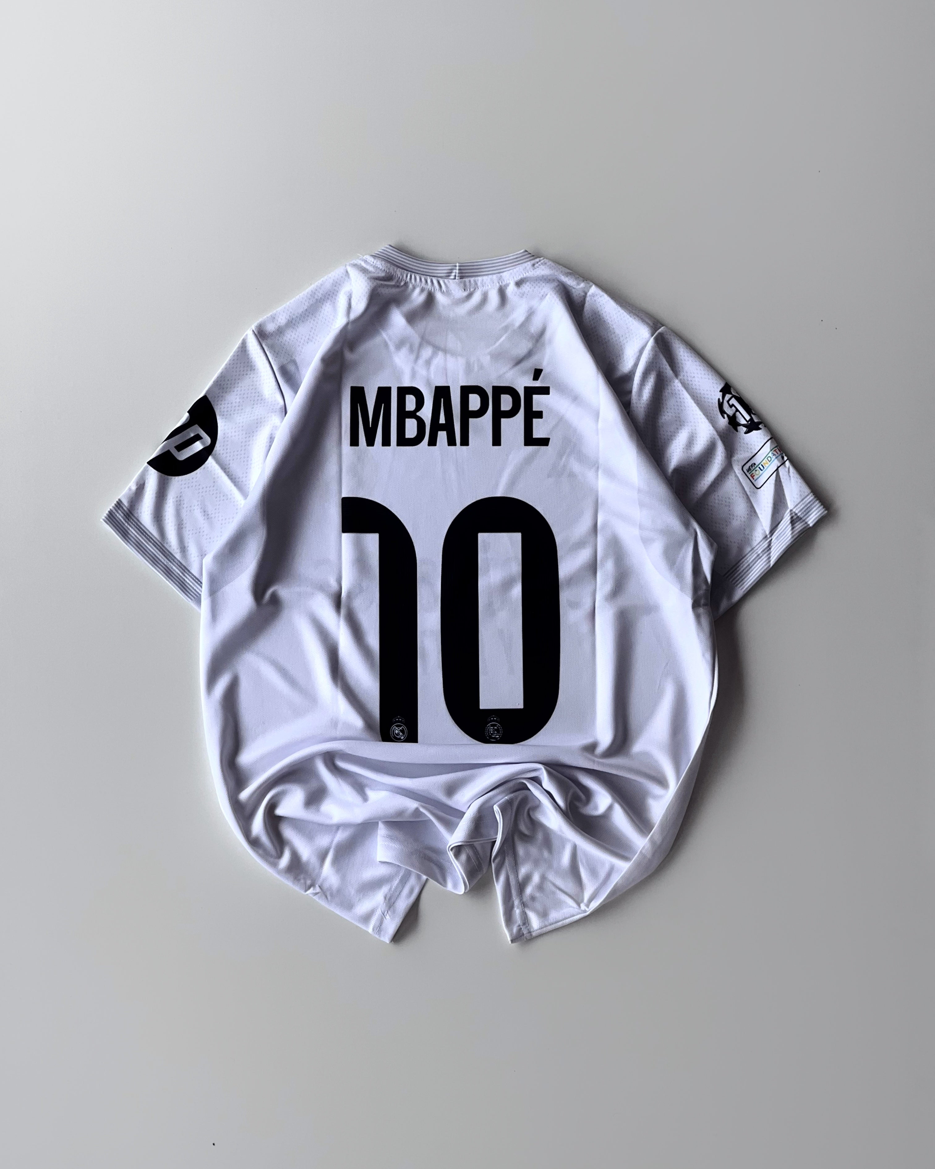 REAL MADRID 25/26 HOME KIT