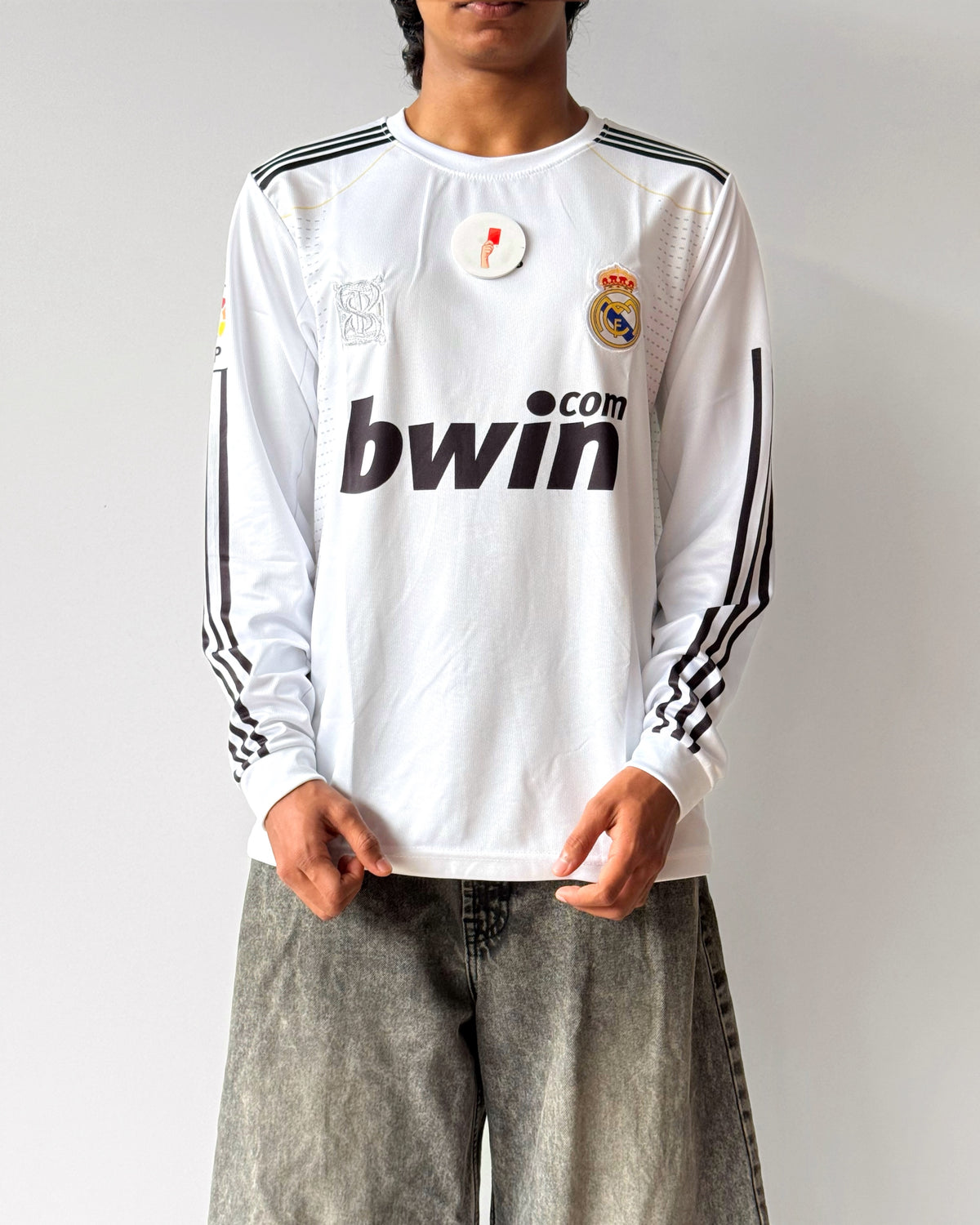 REAL MADRID RONALDO 2014 RETRO HOME KIT Fullsleeve embroidery
