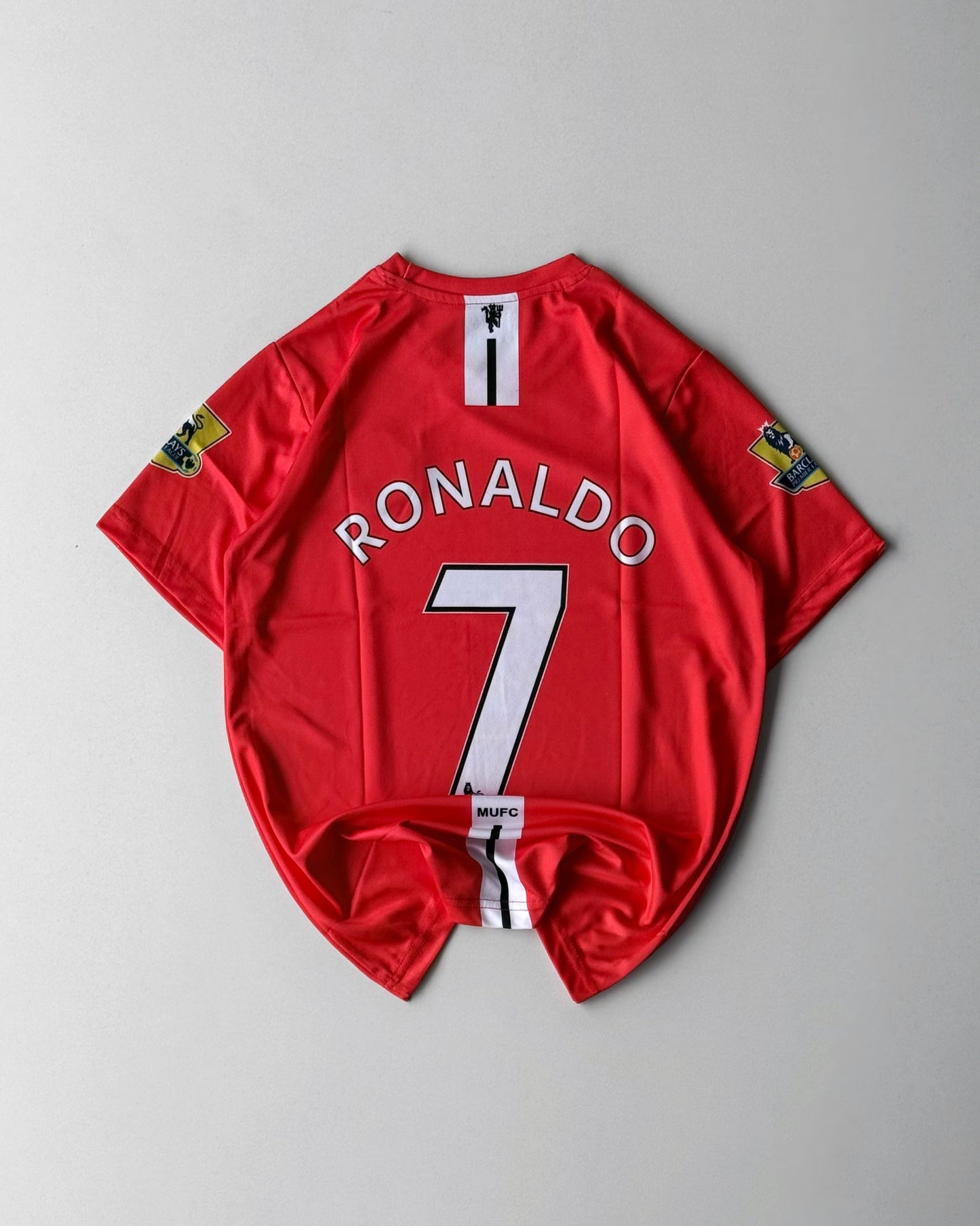 MANCHESTER UNITED RONALDO AIG RETRO HOME KIT (embroidery)