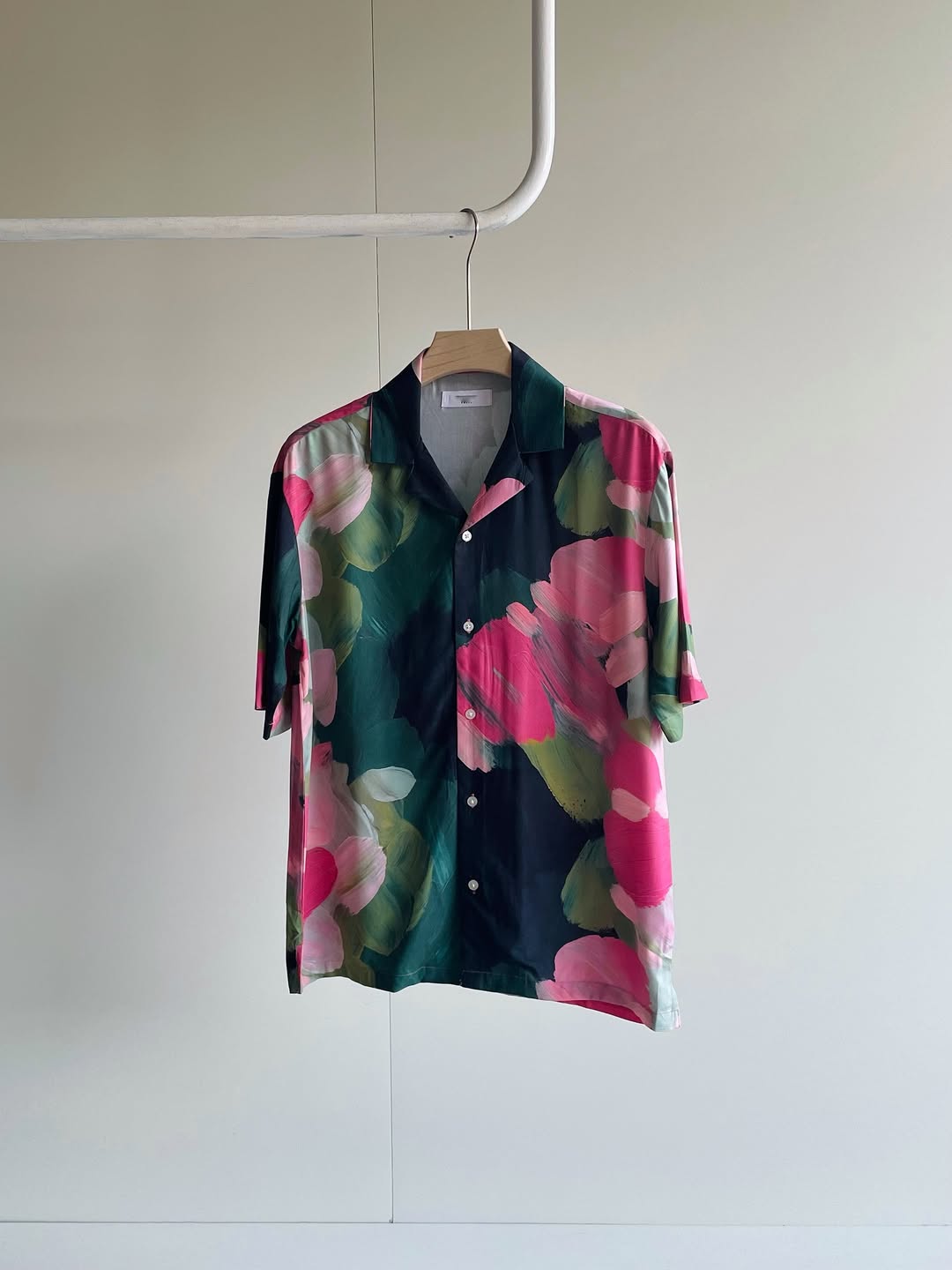 FLORAL PRINT SHORT SLEEVE SHIRT